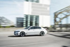 BMW 540i Luxury Line 2020 года  (WW)